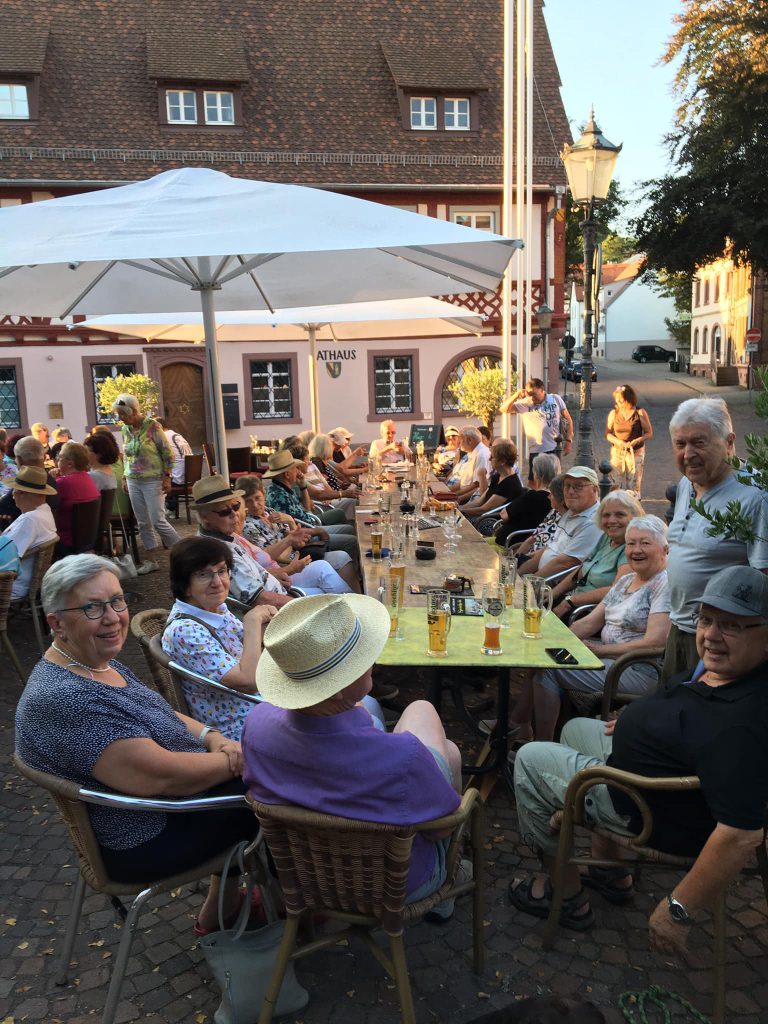 Mitglieder_Rathausplatz
